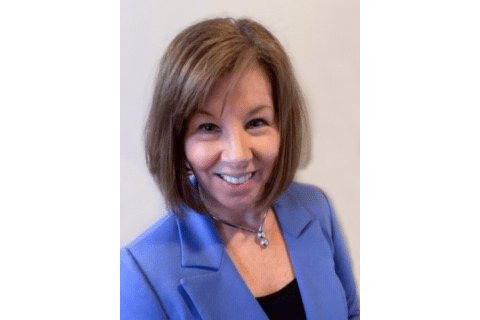 Headshot of a pretty lady