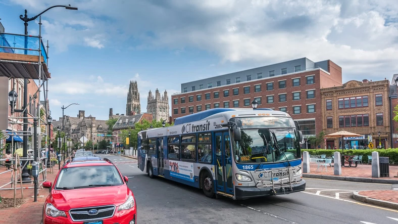 Transportation, Mobility and cars parking at Yale University, New Haven, Connecticut