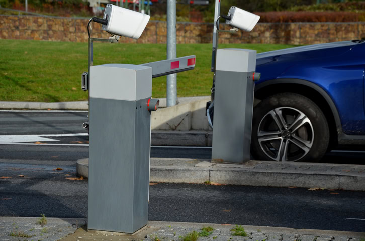 camera system makes it possible to recognize vehicle license plates