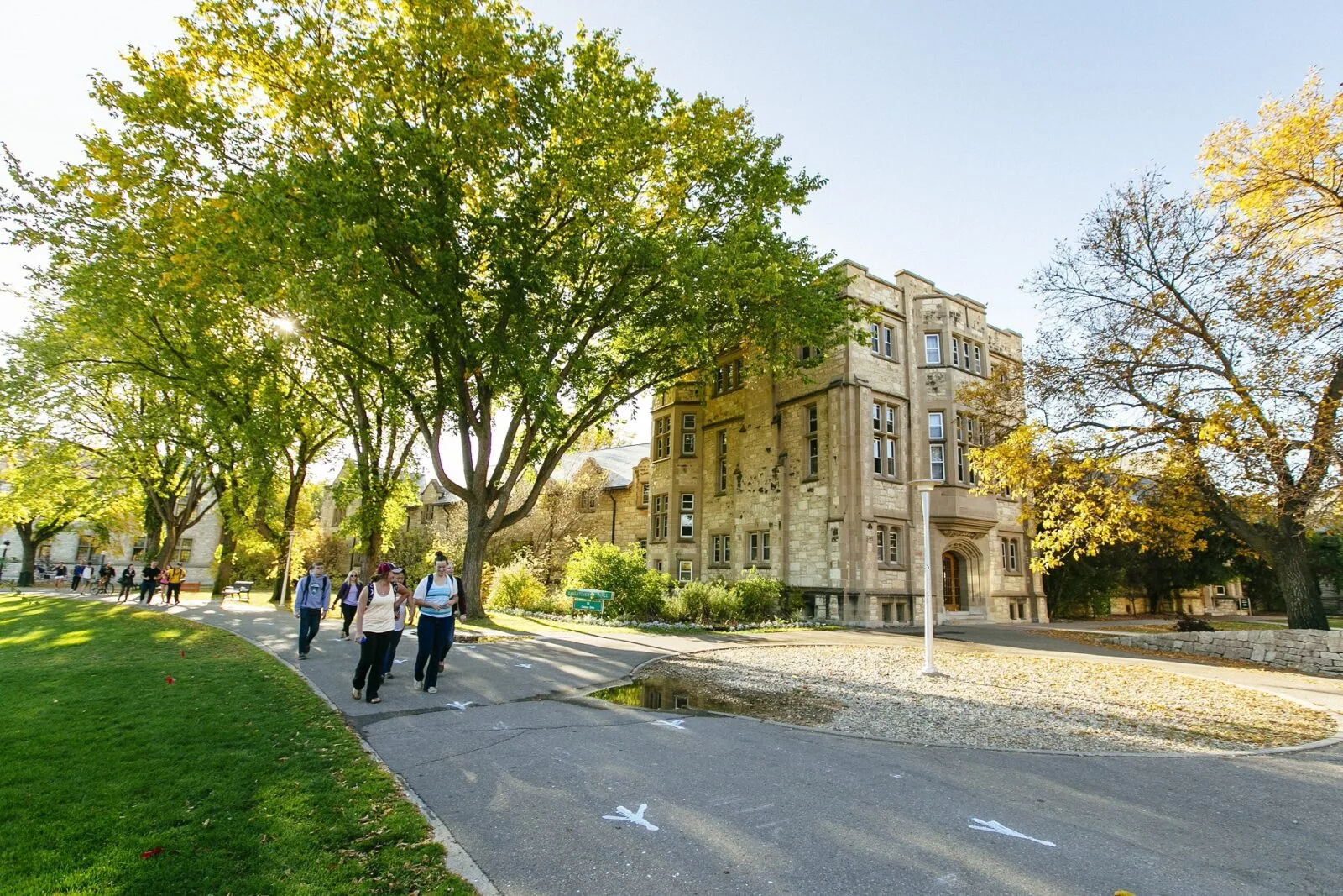 University-of-Saskatchewan-swaps-parking-meters-for-trees-